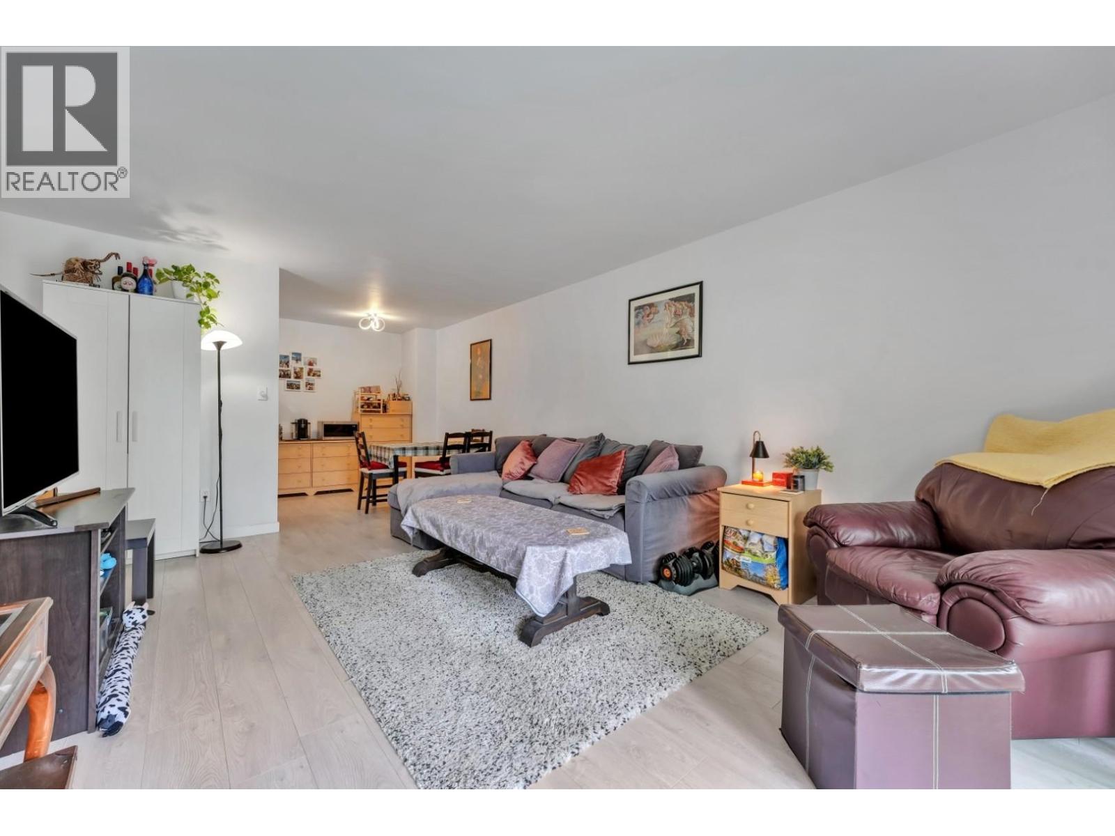 304 9847 Manchester Drive, Burnaby, British Columbia  V3N 4P4 - Photo 12 - R3116208