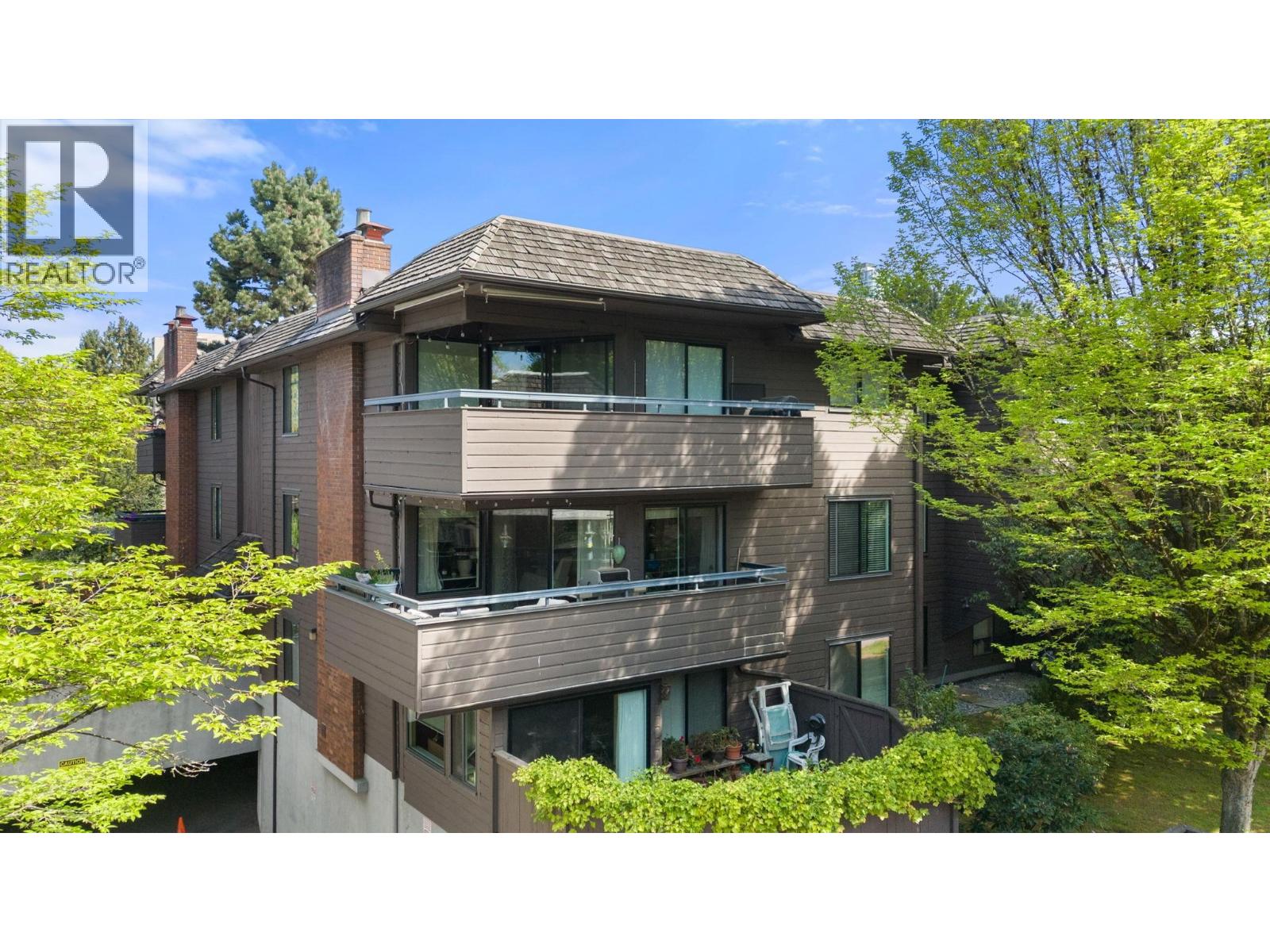 209 1720 W 12th Avenue, Vancouver, British Columbia  V6J 2E6 - Photo 1 - R3116220