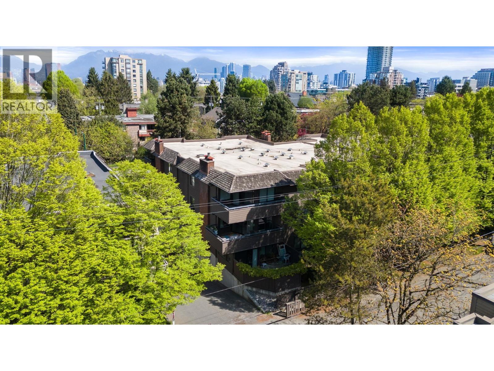 209 1720 W 12th Avenue, Vancouver, British Columbia  V6J 2E6 - Photo 3 - R3116220
