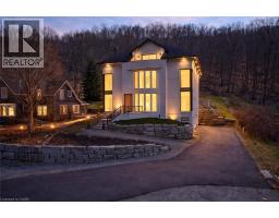 237B MAIN Street W, Grimsby, Ontario