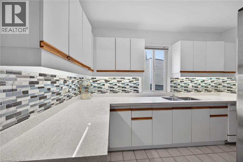 76 Wexford Avenue S, Hamilton, Ontario  L8K 2N6 - Photo 12 - 40824249