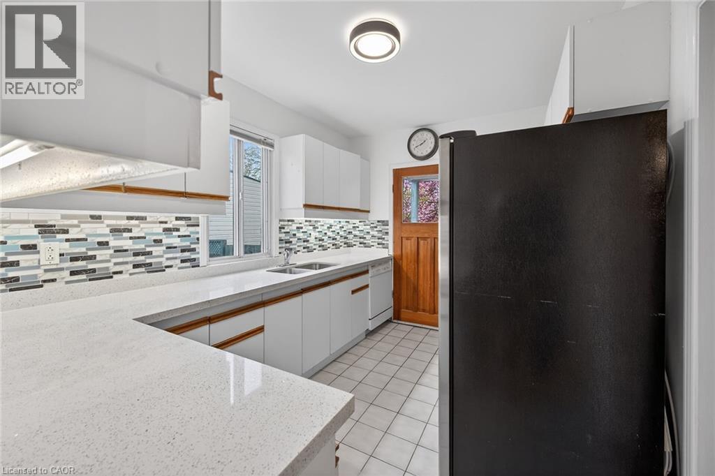 76 Wexford Avenue S, Hamilton, Ontario  L8K 2N6 - Photo 13 - 40824249