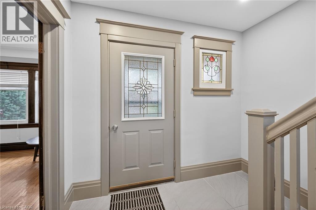 76 Wexford Avenue S, Hamilton, Ontario  L8K 2N6 - Photo 5 - 40824249