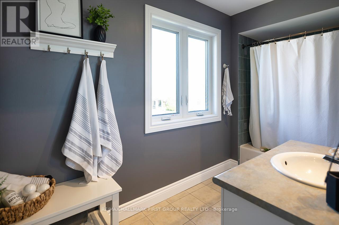 46 Steinway Drive, Scugog, Ontario  L9L 1V3 - Photo 14 - E13049862