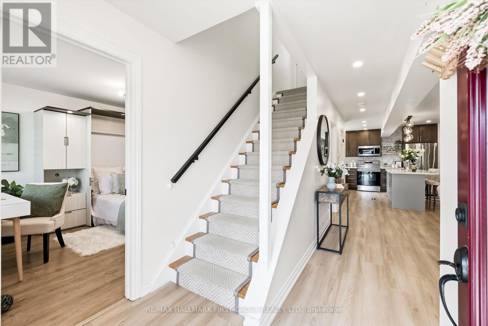 953 Vistula Drive, Pickering (West Shore), Ontario  L1W 2L7 - Photo 7 - E13049892