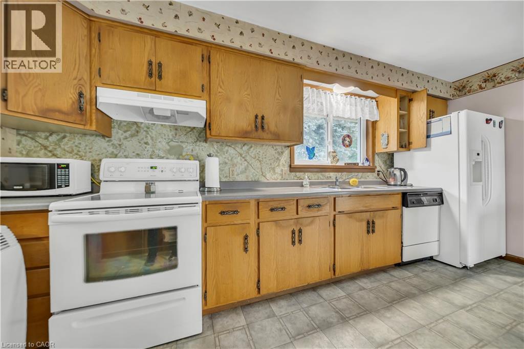 5427 Perth Road 178, North Perth, Ontario  N0G 2P0 - Photo 10 - 40823230