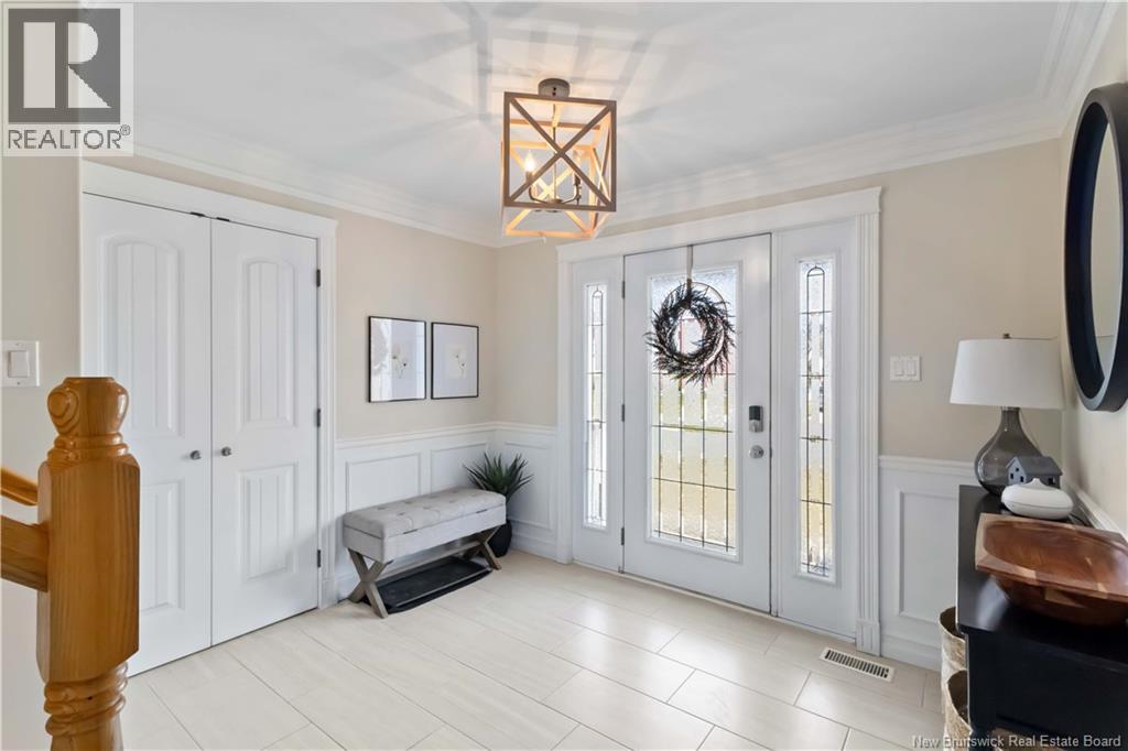 22 Emma Court, Fredericton, New Brunswick  E3G 0W2 - Photo 3 - NB137966