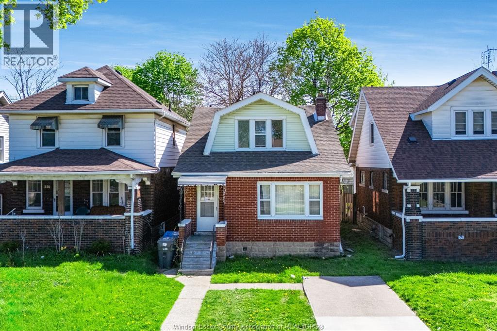 360 Rankin, Windsor, Ontario  N9B 2R7 - Photo 1 - 26003242