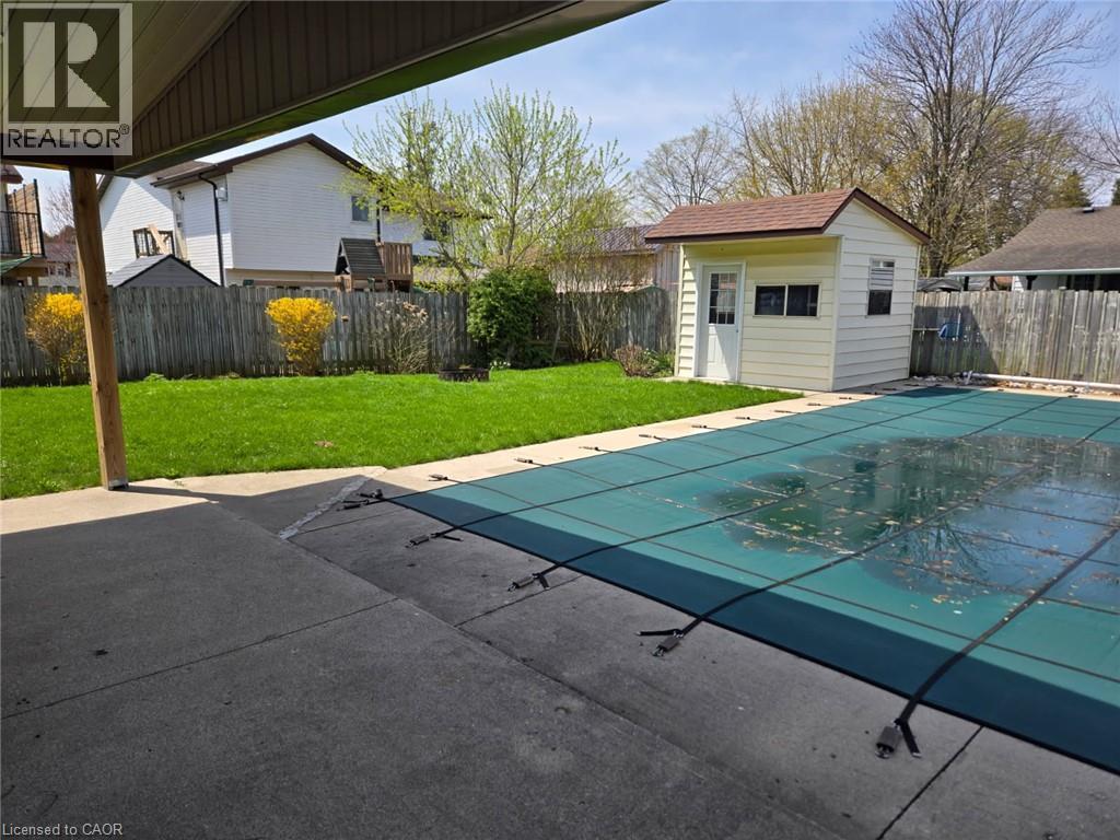 218 Arris Crescent, Mitchell, Ontario  N0K 1N0 - Photo 33 - 40807832