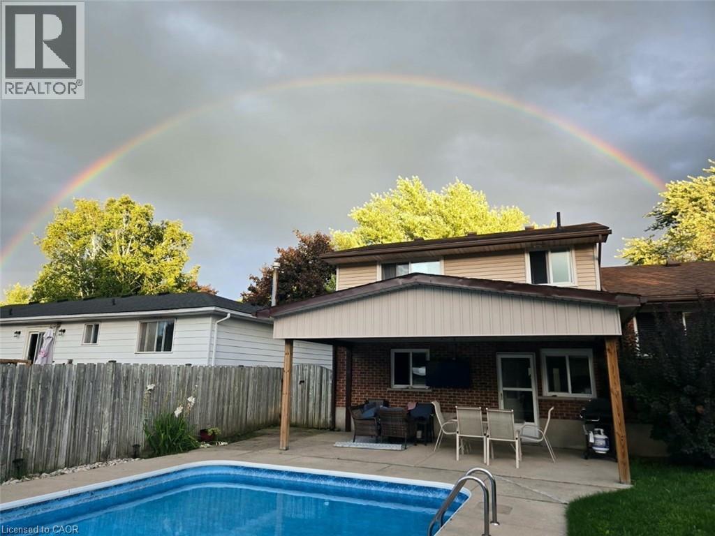 218 Arris Crescent, Mitchell, Ontario  N0K 1N0 - Photo 36 - 40807832