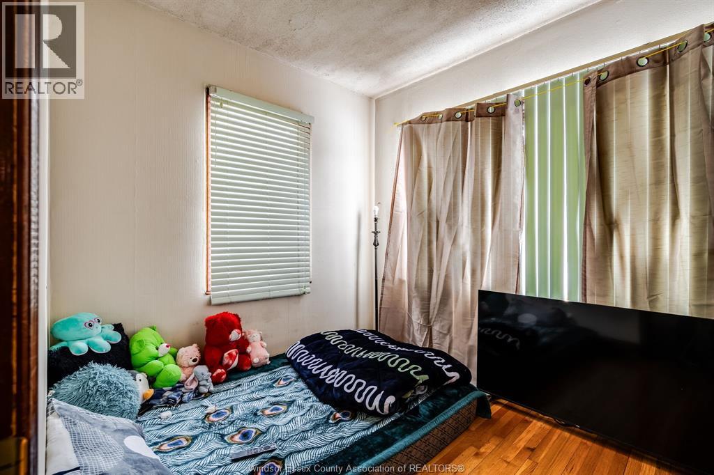 360 Rankin, Windsor, Ontario  N9B 2R7 - Photo 11 - 26003242
