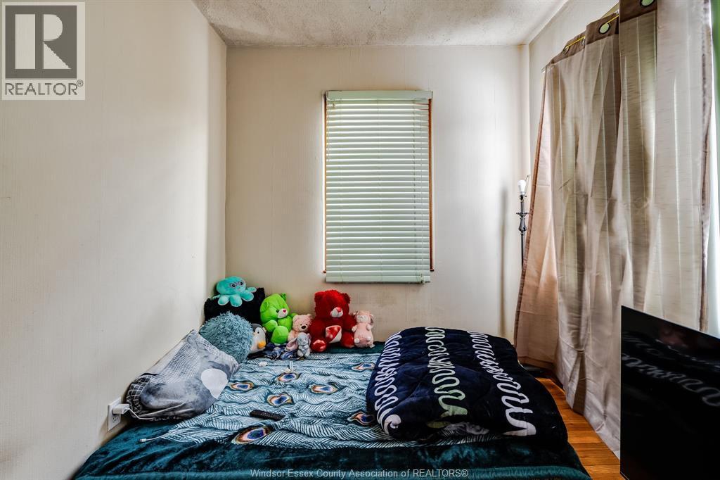 360 Rankin, Windsor, Ontario  N9B 2R7 - Photo 12 - 26003242