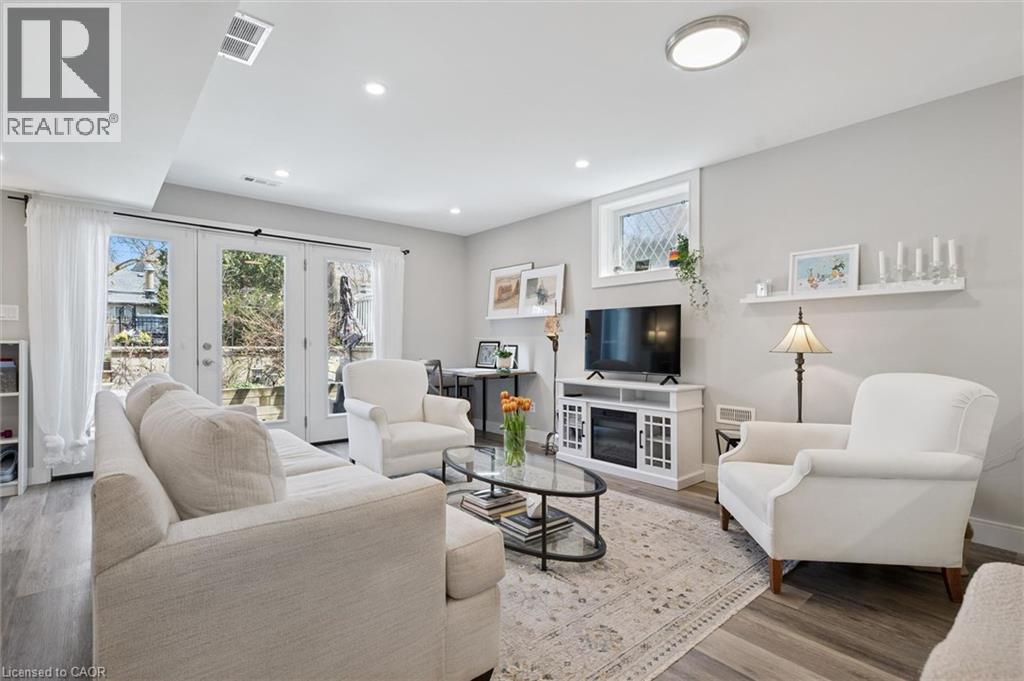 33 Aberdeen Road N, Cambridge, Ontario  N1S 2X1 - Photo 38 - 40820411