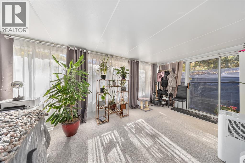 9951 Northville Crescent Unit# 11, Lambton Shores, Ontario  N0M 2N0 - Photo 11 - 26001682