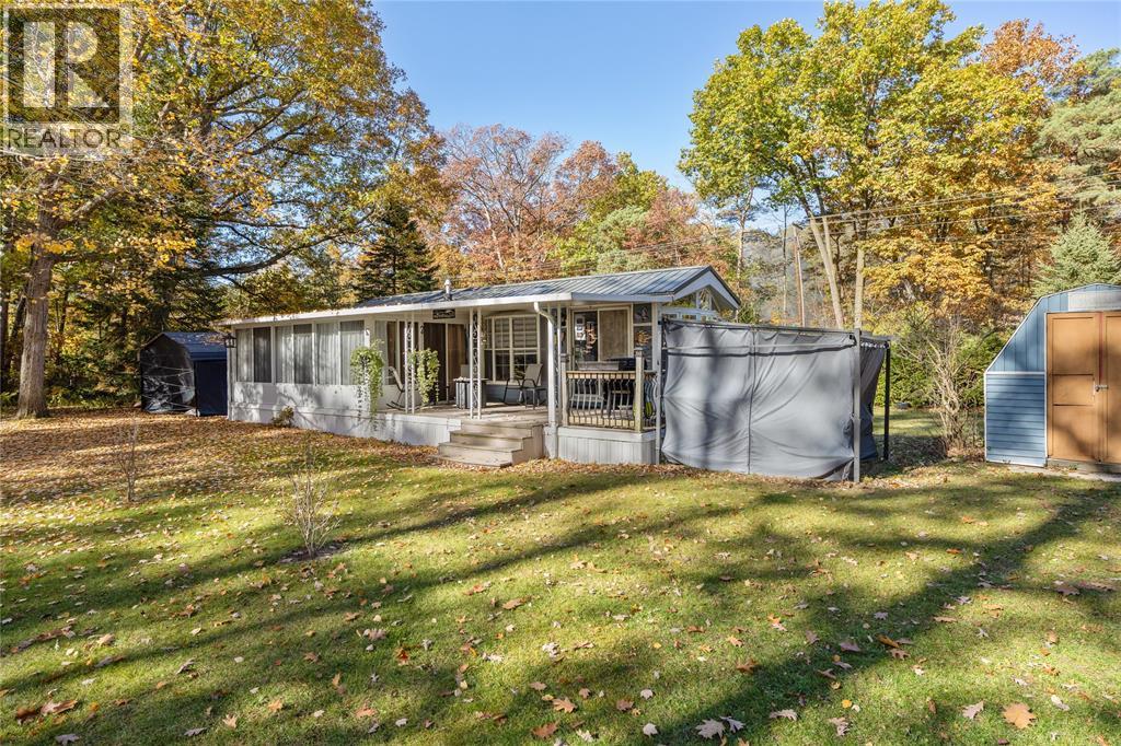 9951 Northville Crescent Unit# 11, Lambton Shores, Ontario  N0M 2N0 - Photo 2 - 26001682