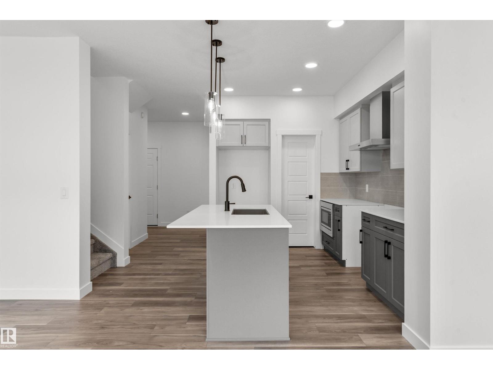 928 18 Av NW, Edmonton, Alberta  T6T 2X4 - Photo 17 - E4473725