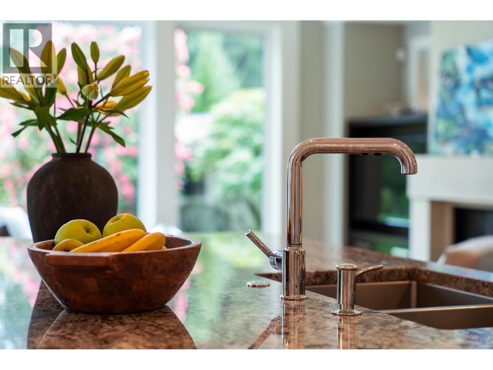 4390 Cheviot Road, North Vancouver, British Columbia  V7R 3T4 - Photo 7 - R3116182