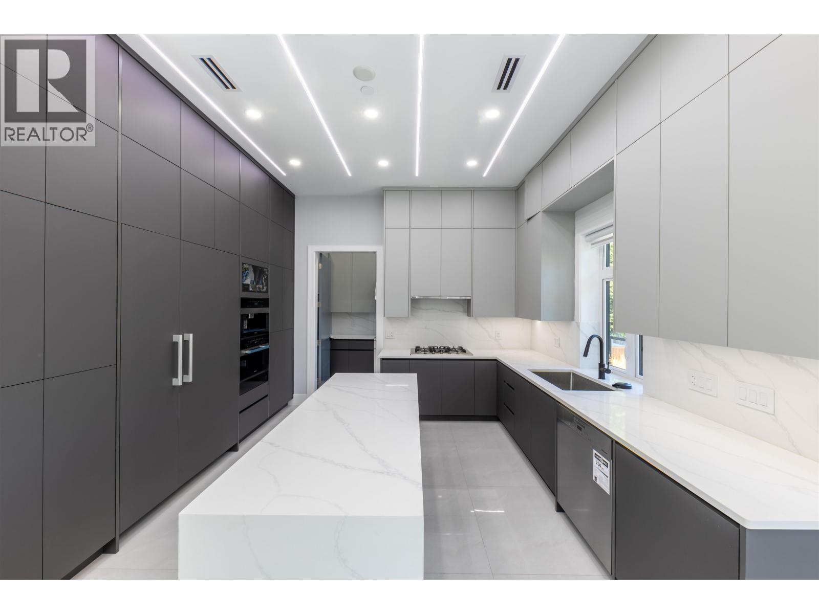 3587 Mayfair Avenue, Vancouver, British Columbia  V6N 2Z2 - Photo 3 - R3116184