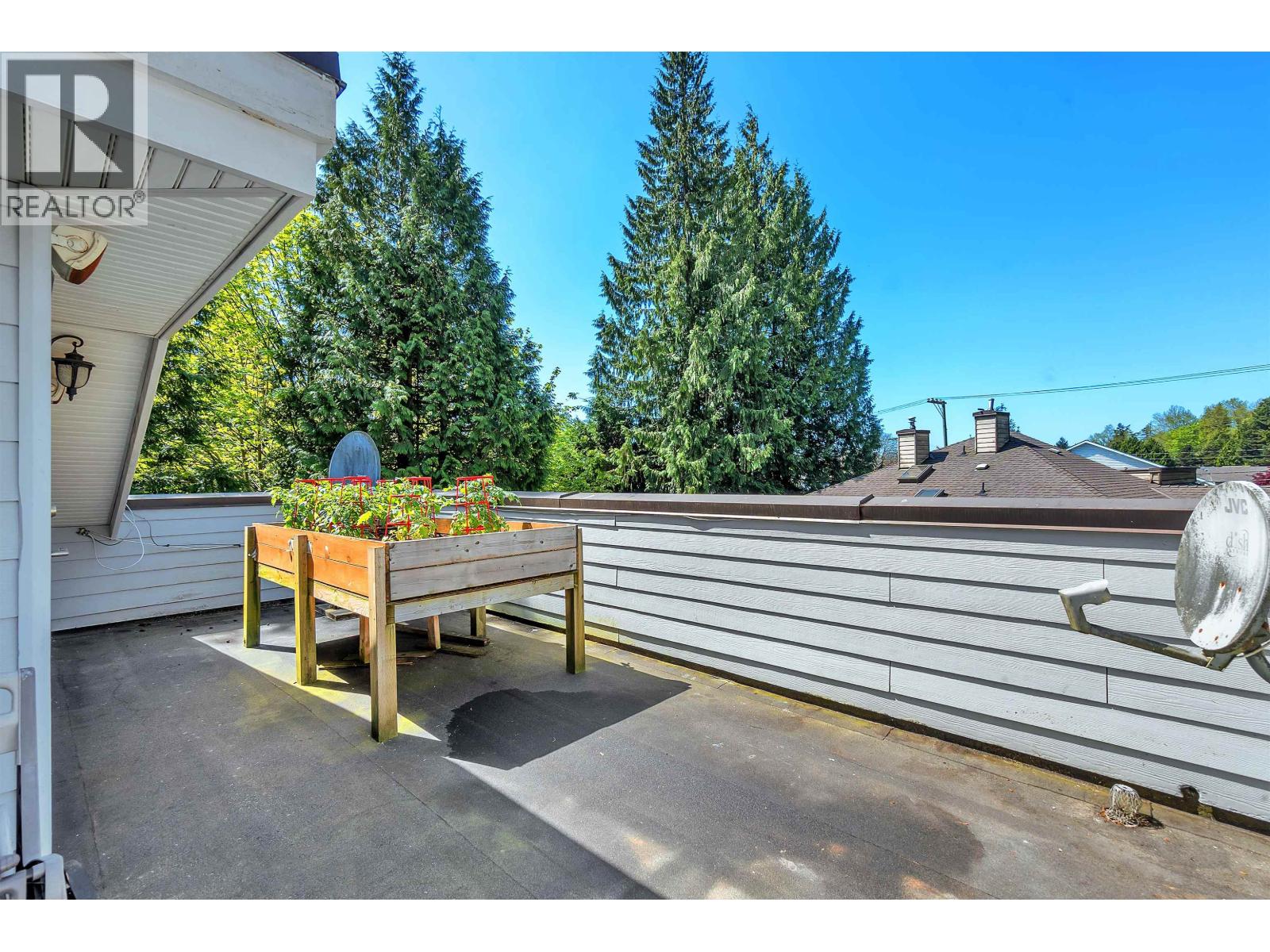 786 W 17th Street, North Vancouver, British Columbia  V7P 3S9 - Photo 34 - R3116194