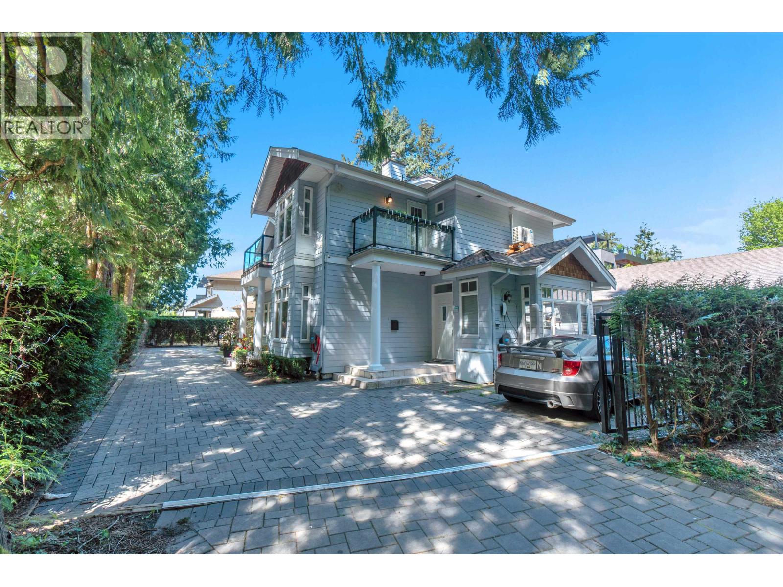 786 W 17th Street, North Vancouver, British Columbia  V7P 3S9 - Photo 38 - R3116194