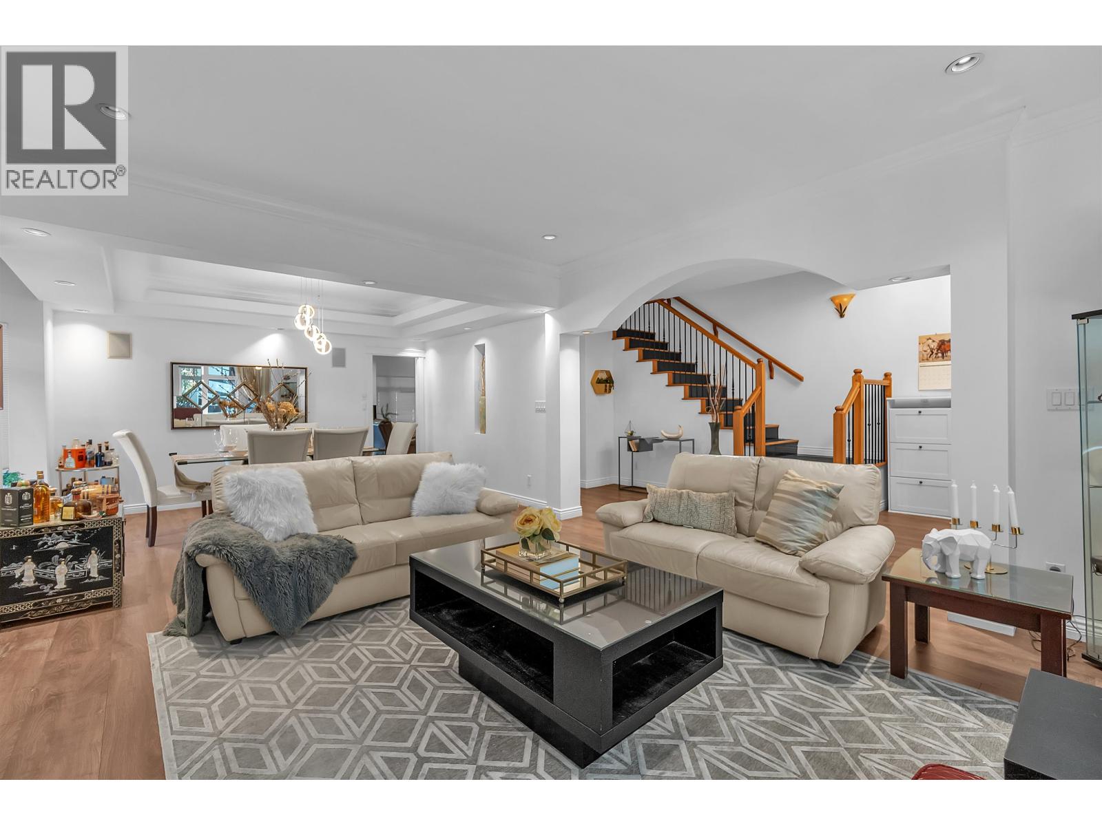 786 W 17th Street, North Vancouver, British Columbia  V7P 3S9 - Photo 5 - R3116194