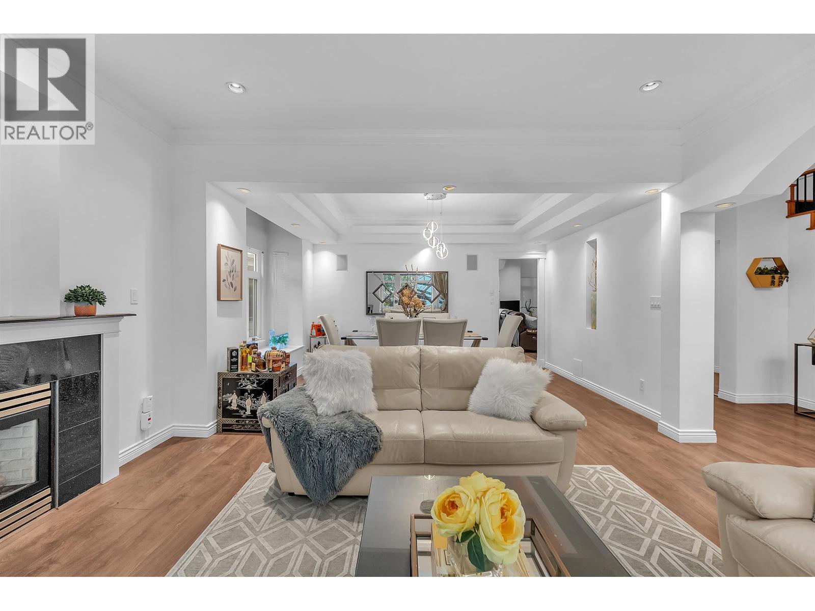 786 W 17th Street, North Vancouver, British Columbia  V7P 3S9 - Photo 6 - R3116194