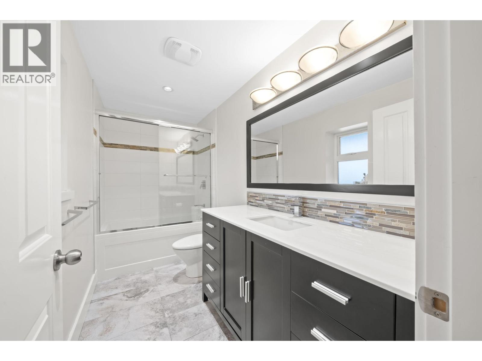 3765 Edinburgh Street, Burnaby, British Columbia  V5C 1R4 - Photo 23 - R3116199