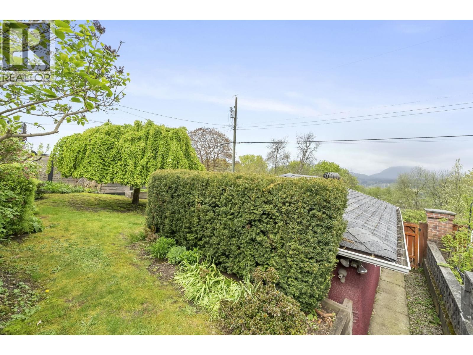 3765 Edinburgh Street, Burnaby, British Columbia  V5C 1R4 - Photo 31 - R3116199