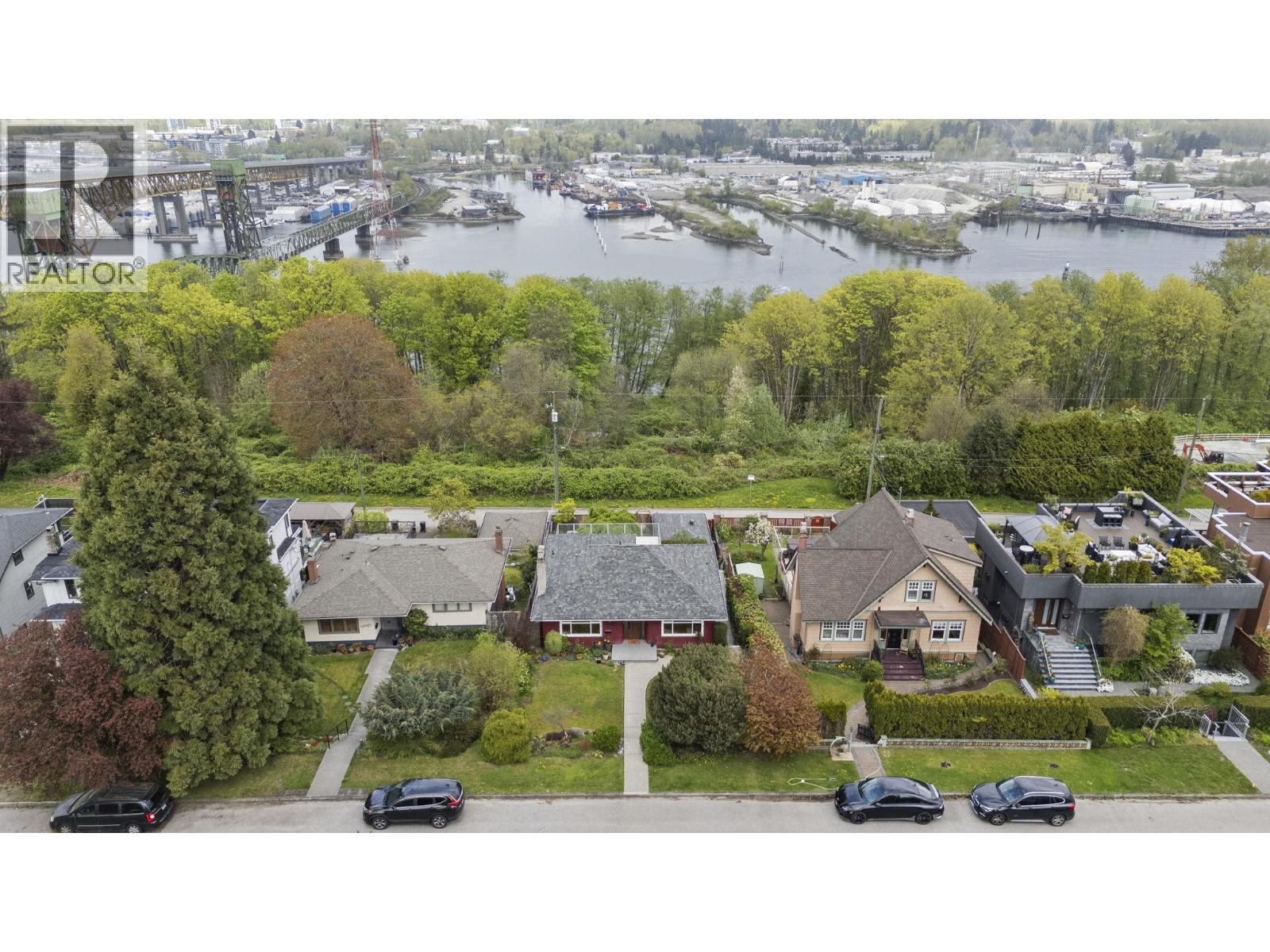 3765 Edinburgh Street, Burnaby, British Columbia  V5C 1R4 - Photo 34 - R3116199