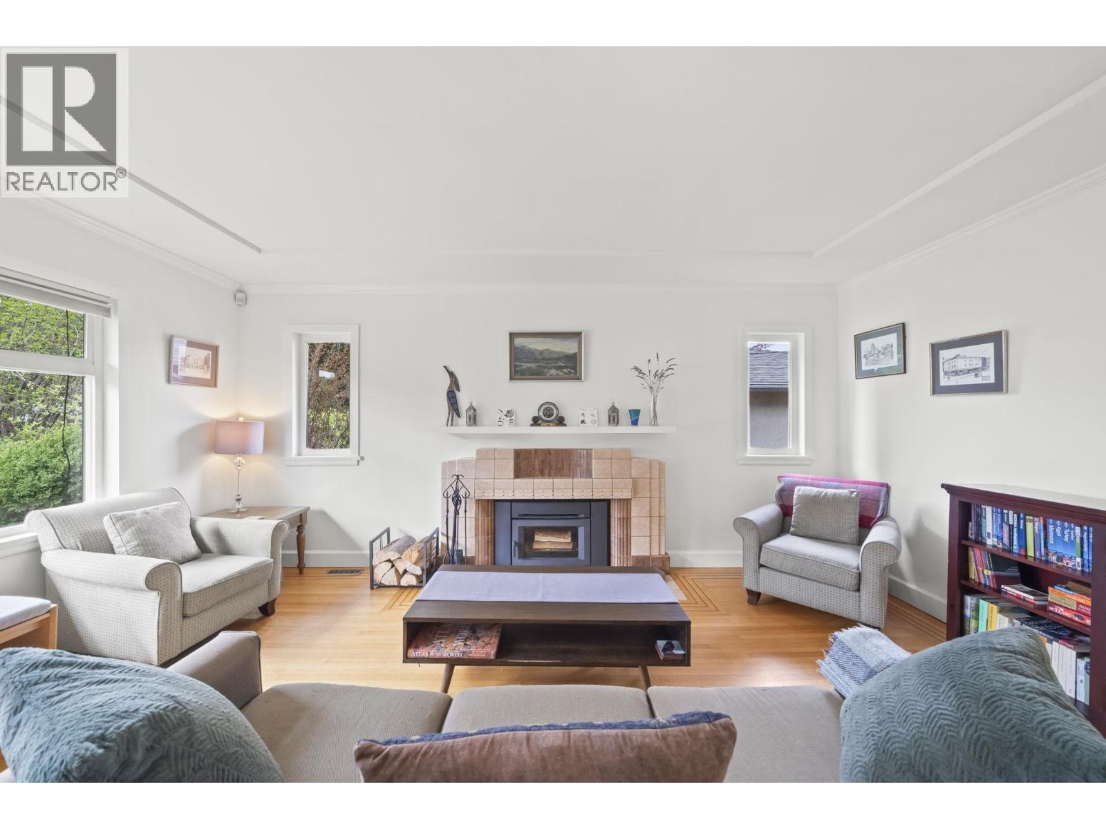 3765 Edinburgh Street, Burnaby, British Columbia  V5C 1R4 - Photo 4 - R3116199