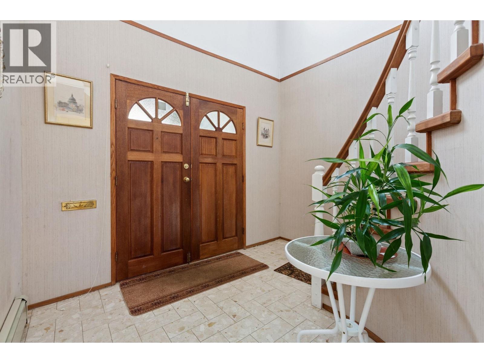 729 W 62nd Avenue, Vancouver, British Columbia  V6P 2E1 - Photo 2 - R3116210