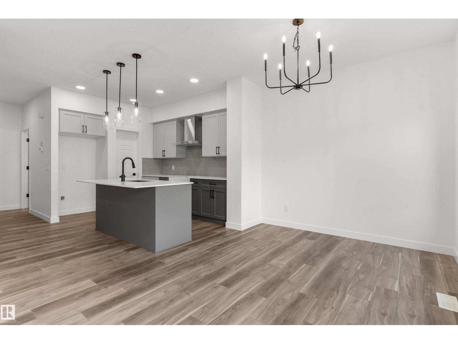 928 18 Av NW, Edmonton, Alberta  T6T 2X4 - Photo 12 - E4473725