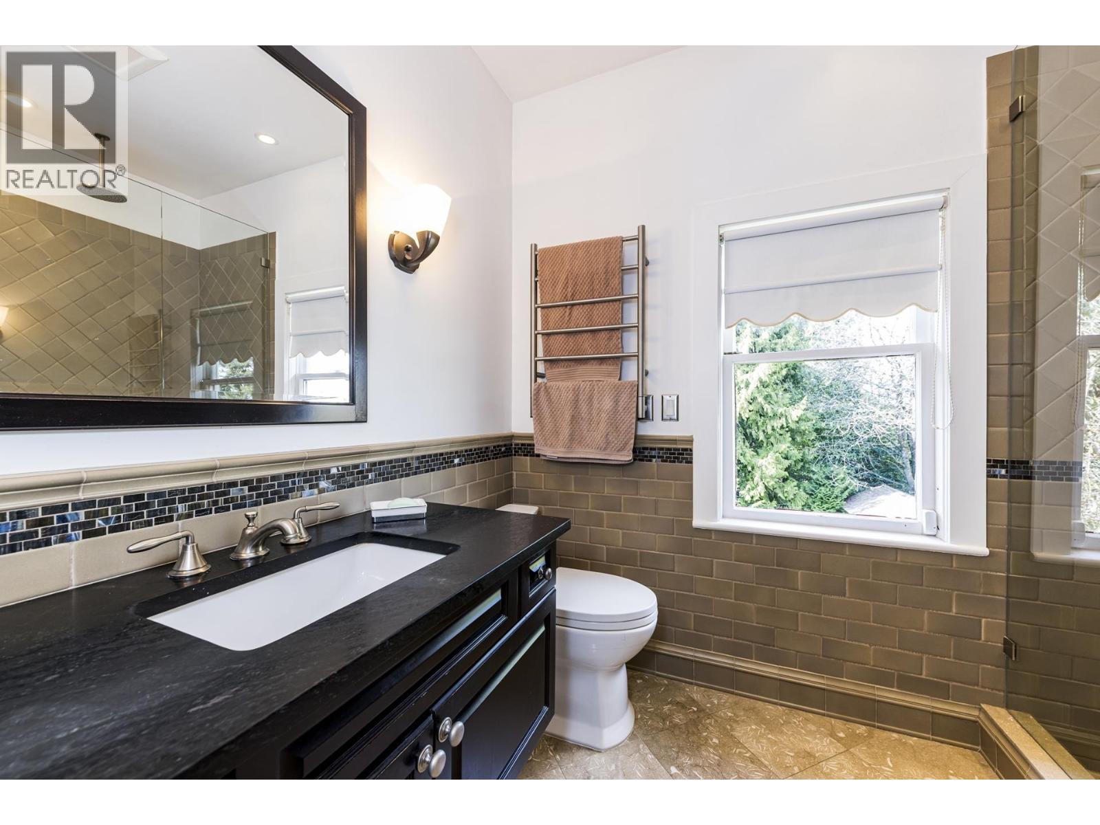 3039 St. Georges Avenue, North Vancouver, British Columbia  V7N 1V1 - Photo 23 - R3116228