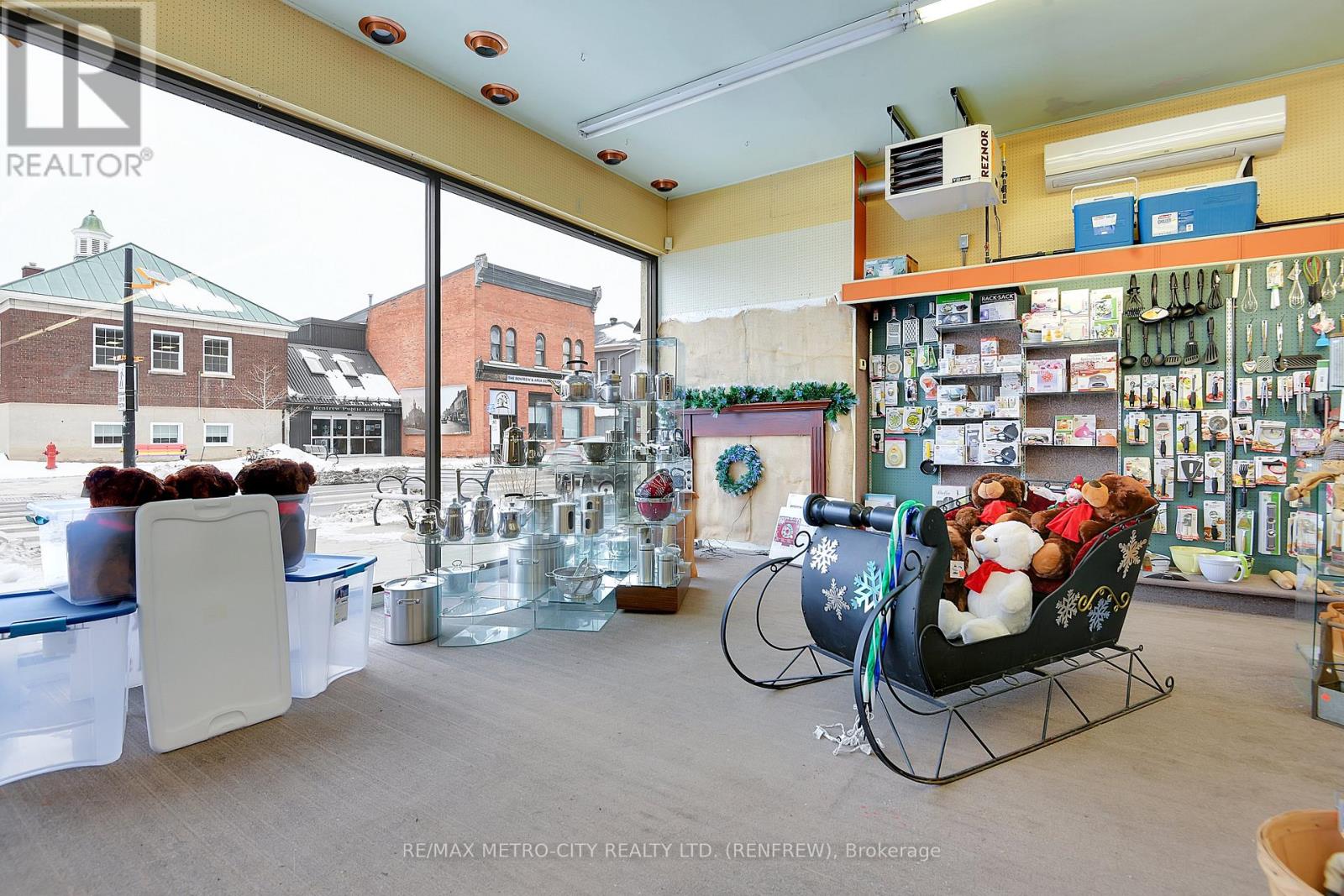 150 Raglan Street S, Renfrew, Ontario  K7V 1R1 - Photo 16 - X12270743