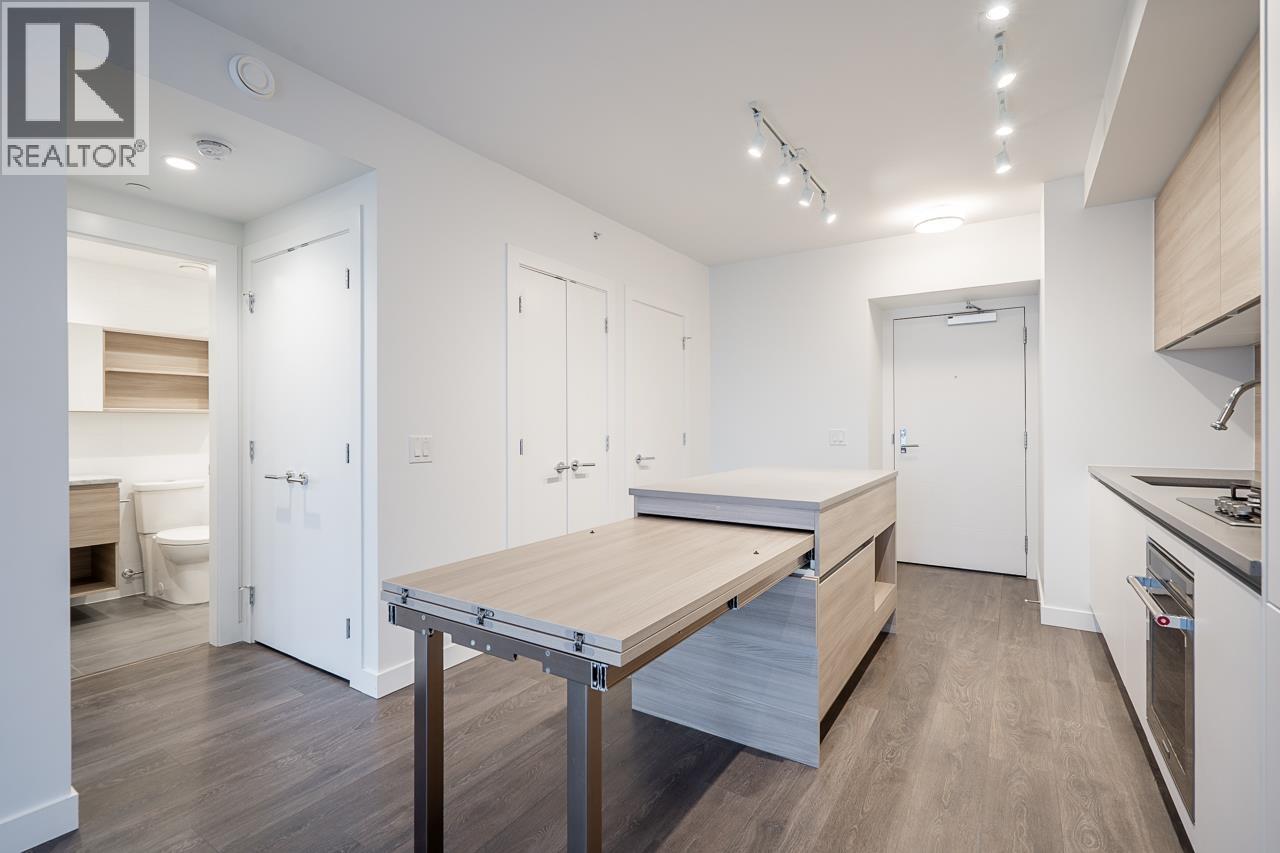 2006 525 FOSTER AVENUE, Coquitlam, British Columbia