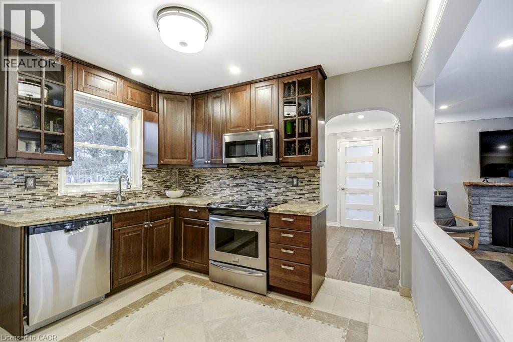 34 Oakley Court, Ancaster, Ontario  L9G 1T5 - Photo 10 - 40811794