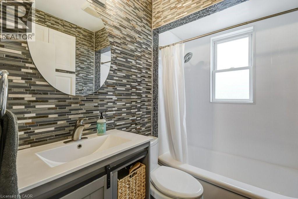 34 Oakley Court, Ancaster, Ontario  L9G 1T5 - Photo 21 - 40811794