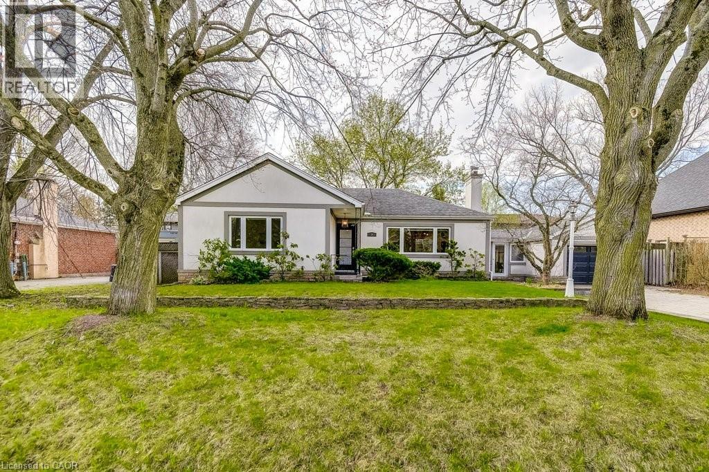 34 Oakley Court, Ancaster, Ontario  L9G 1T5 - Photo 2 - 40811794