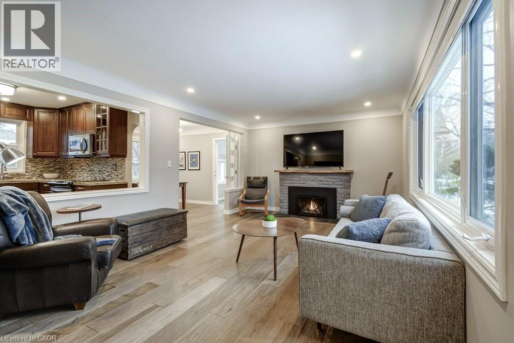 34 Oakley Court, Ancaster, Ontario  L9G 1T5 - Photo 6 - 40811794