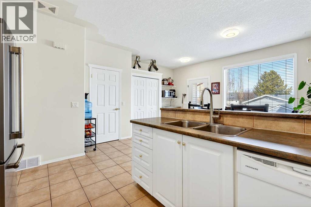 42k Green Meadow Crescent, Strathmore, Alberta  T1P 1H4 - Photo 18 - A2298946