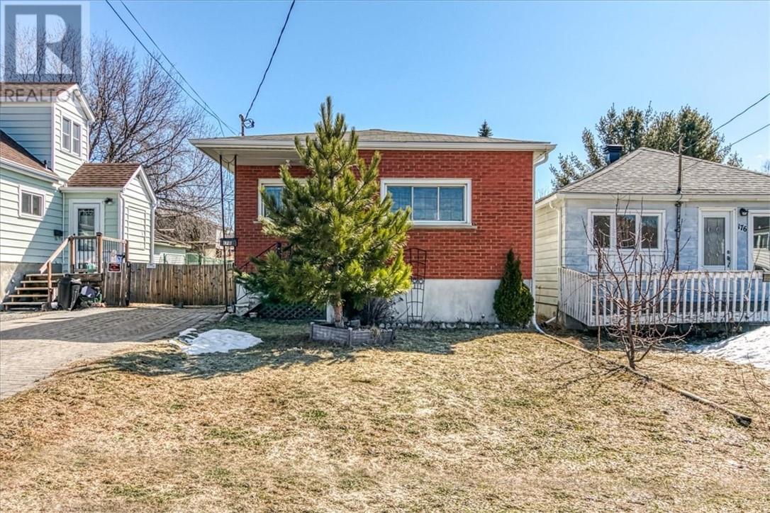 178 Walter Avenue, Sudbury, Ontario  P3C 3B4 - Photo 2 - 2127345