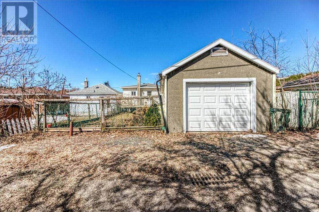 178 Walter Avenue, Sudbury, Ontario  P3C 3B4 - Photo 8 - 2127345