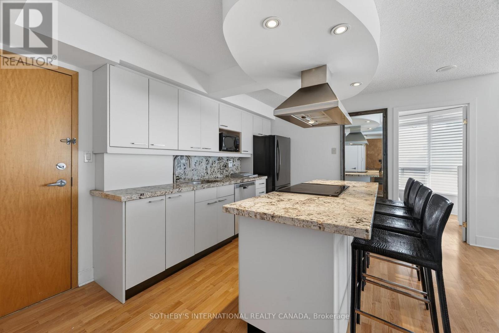809 - 550 Queens Quay W, Toronto (Waterfront Communities), Ontario  M5V 3M8 - Photo 3 - C13049844