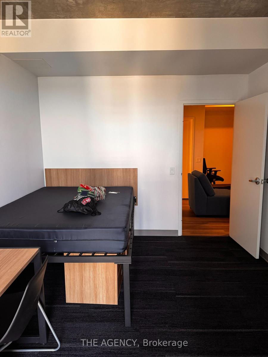 253 College Street, Toronto, Ontario  M5T 1R5 - Photo 4 - C13049888