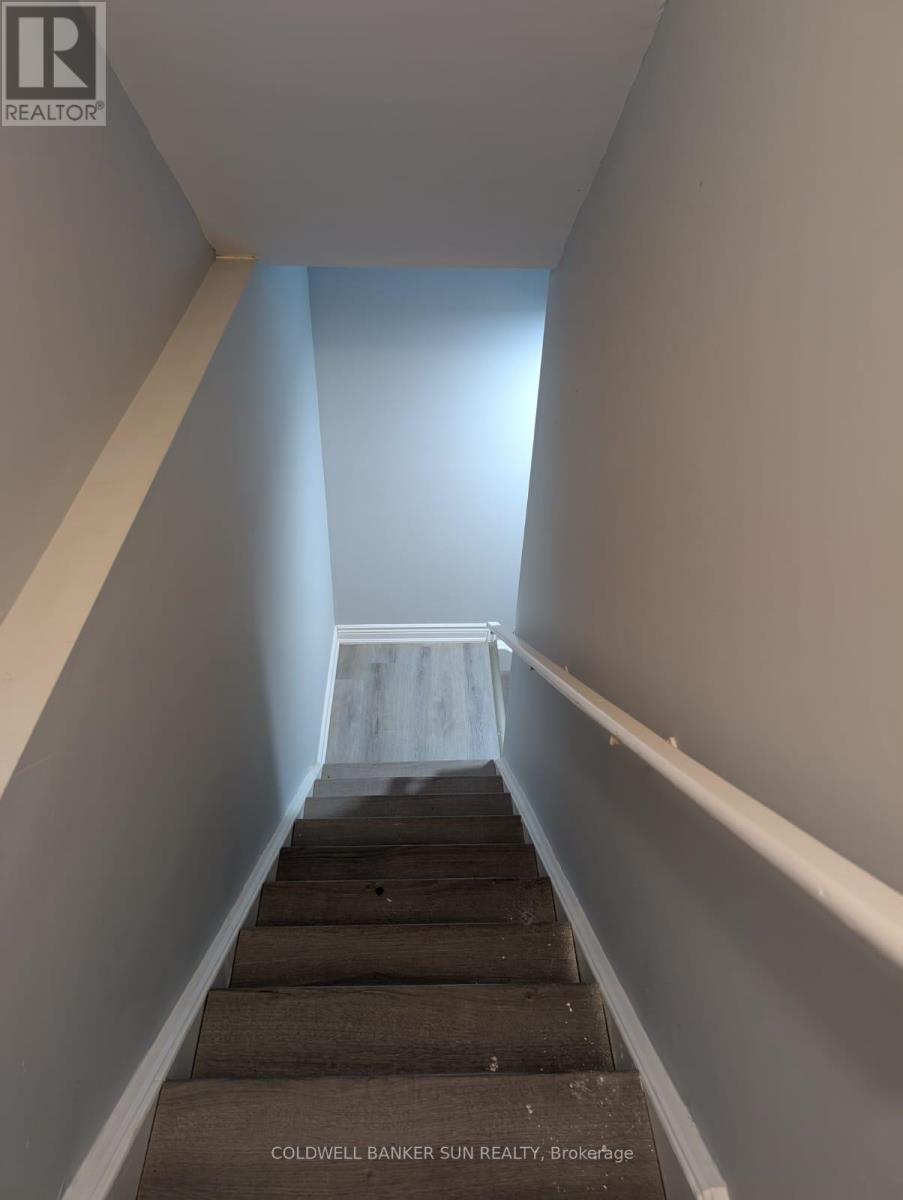 62 Swordfish Drive, Whitby, Ontario  L1P 1Y5 - Photo 8 - E13049854