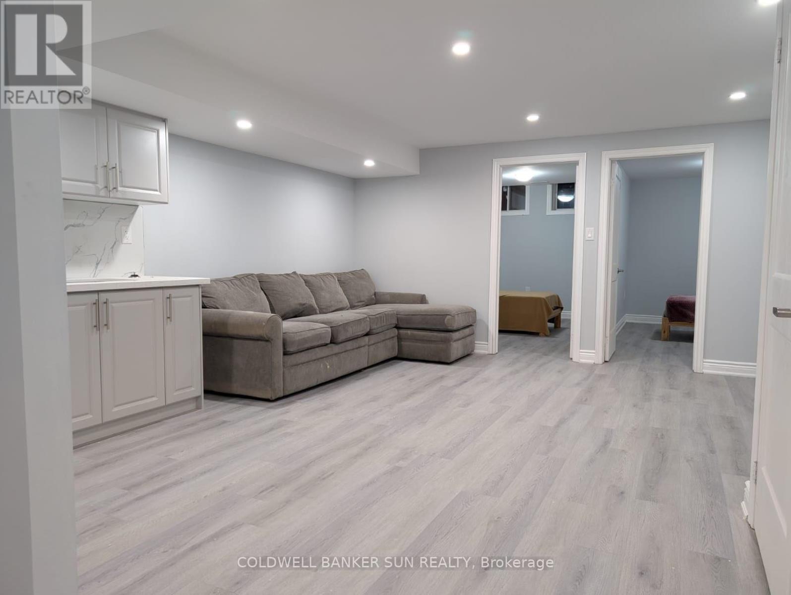 62 Swordfish Drive, Whitby, Ontario  L1P 1Y5 - Photo 9 - E13049854