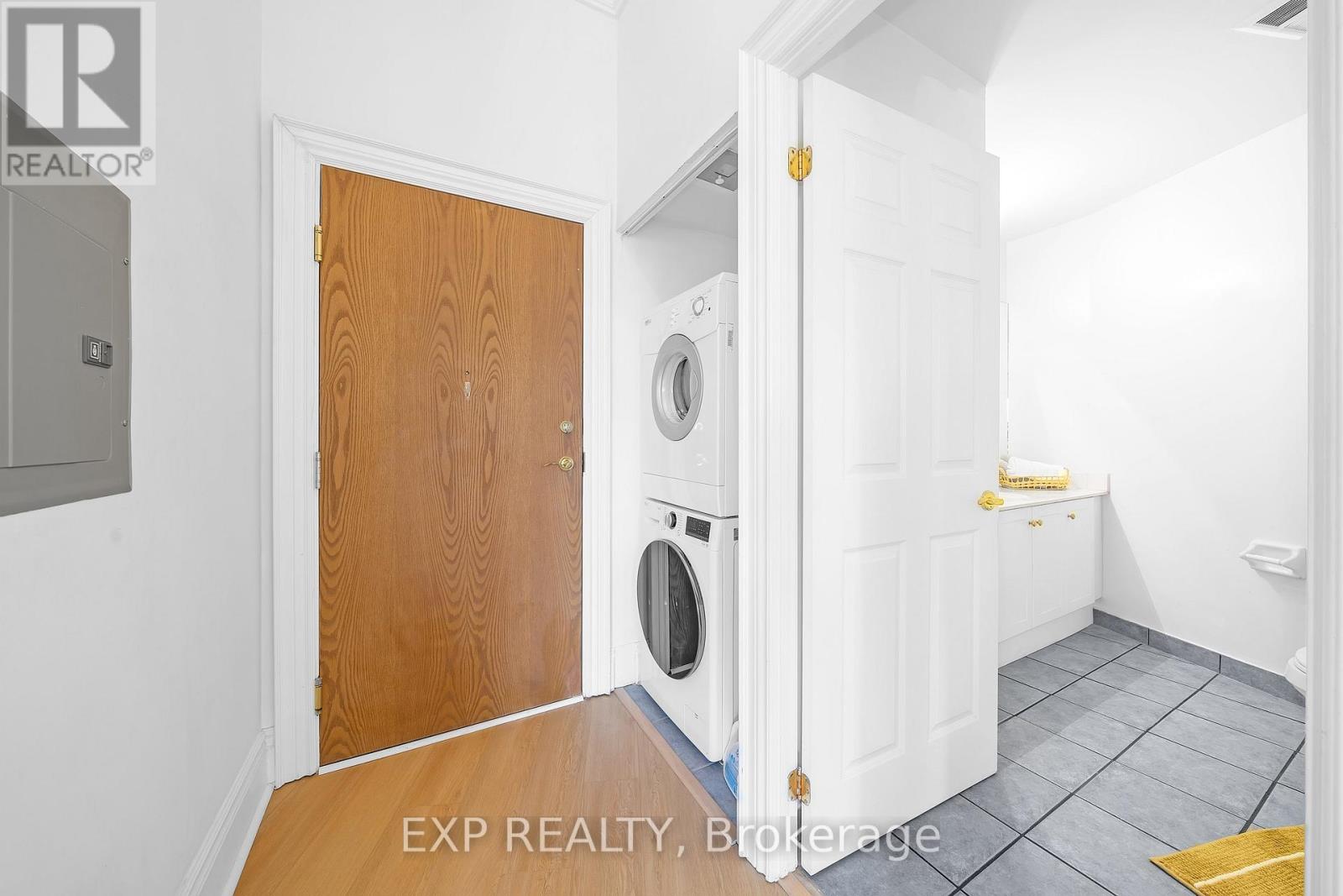 1007 - 115 Richmond Street E, Toronto, Ontario  M5C 3H6 - Photo 6 - C13005998