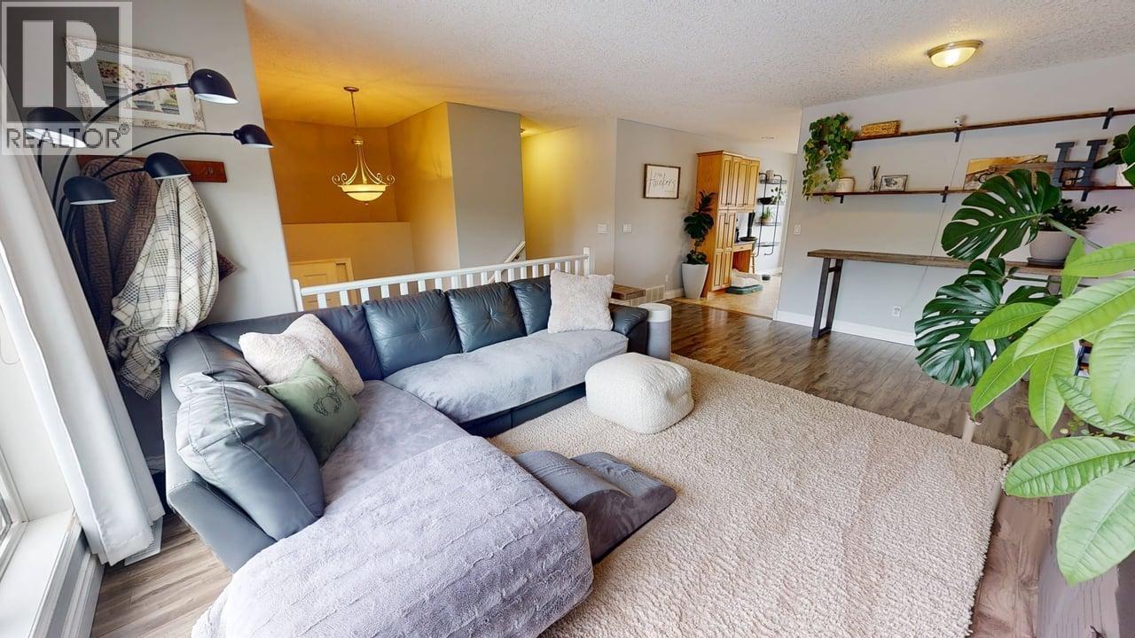 9807 114a Avenue, Fort St. John, British Columbia  V1J 7B7 - Photo 5 - R3116264