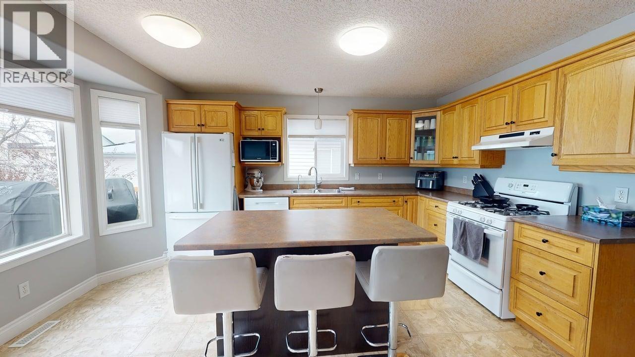 9807 114a Avenue, Fort St. John, British Columbia  V1J 7B7 - Photo 7 - R3116264