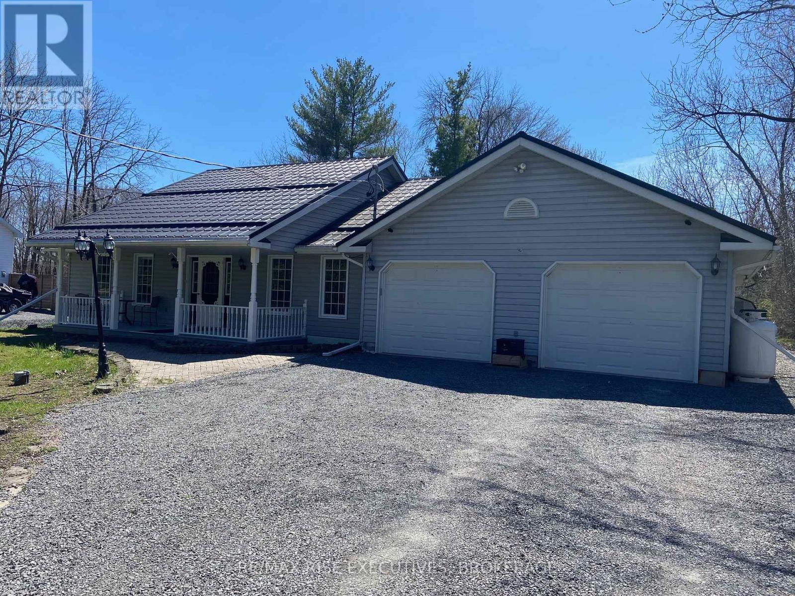 8 NEW STREET, Rideau Lakes, Ontario